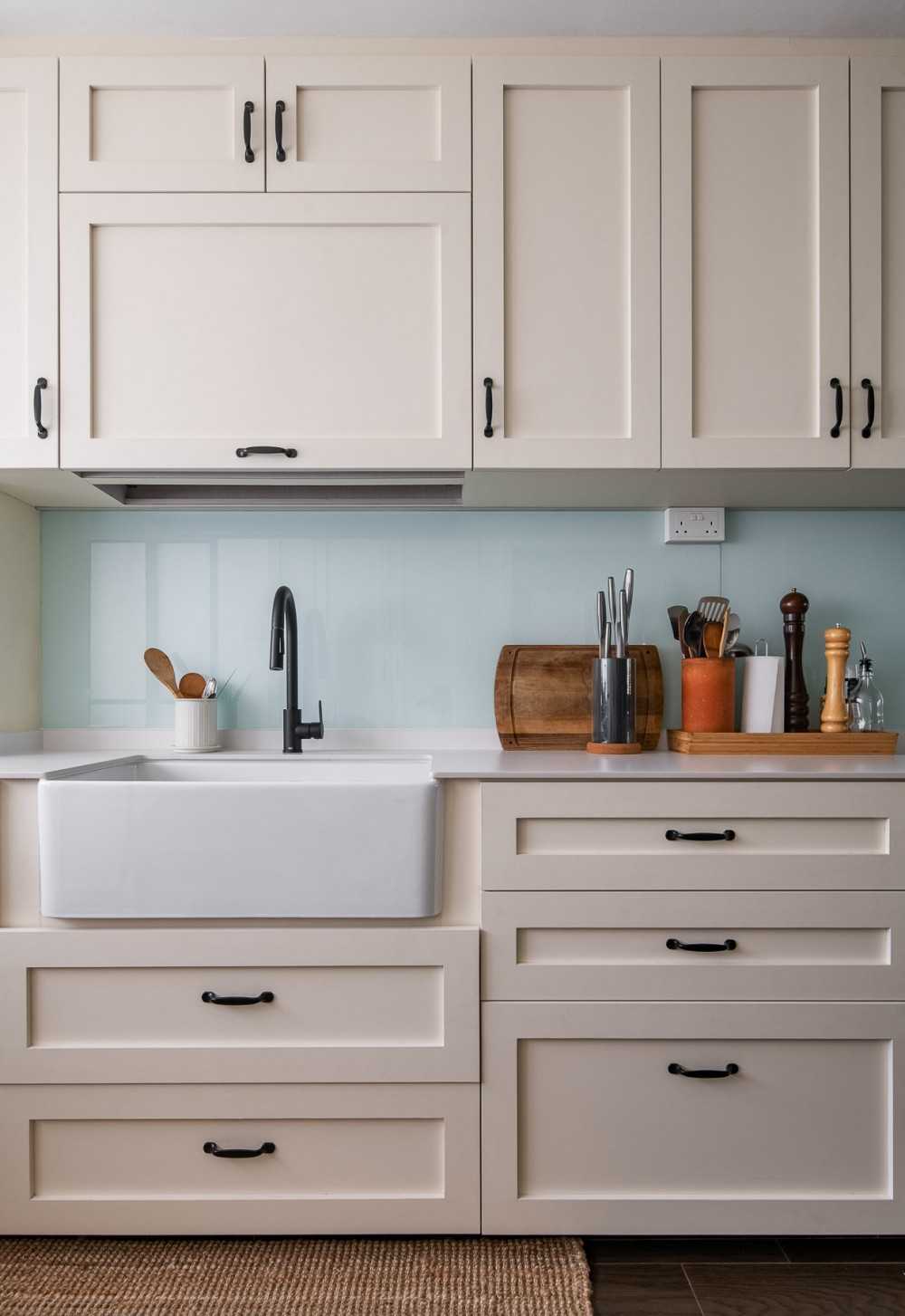 Country Kitchen with Countertop and Homogeneous Tiles
