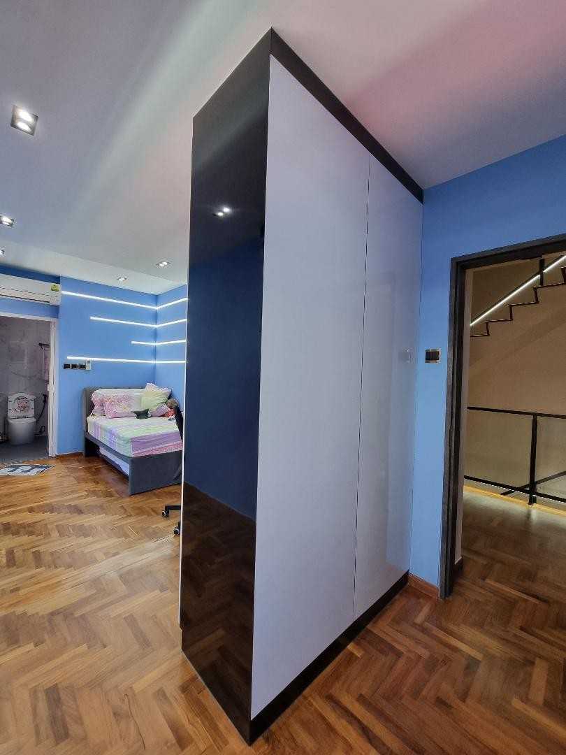 Eclectic Bedroom with Parquet Floor and Wardrobe