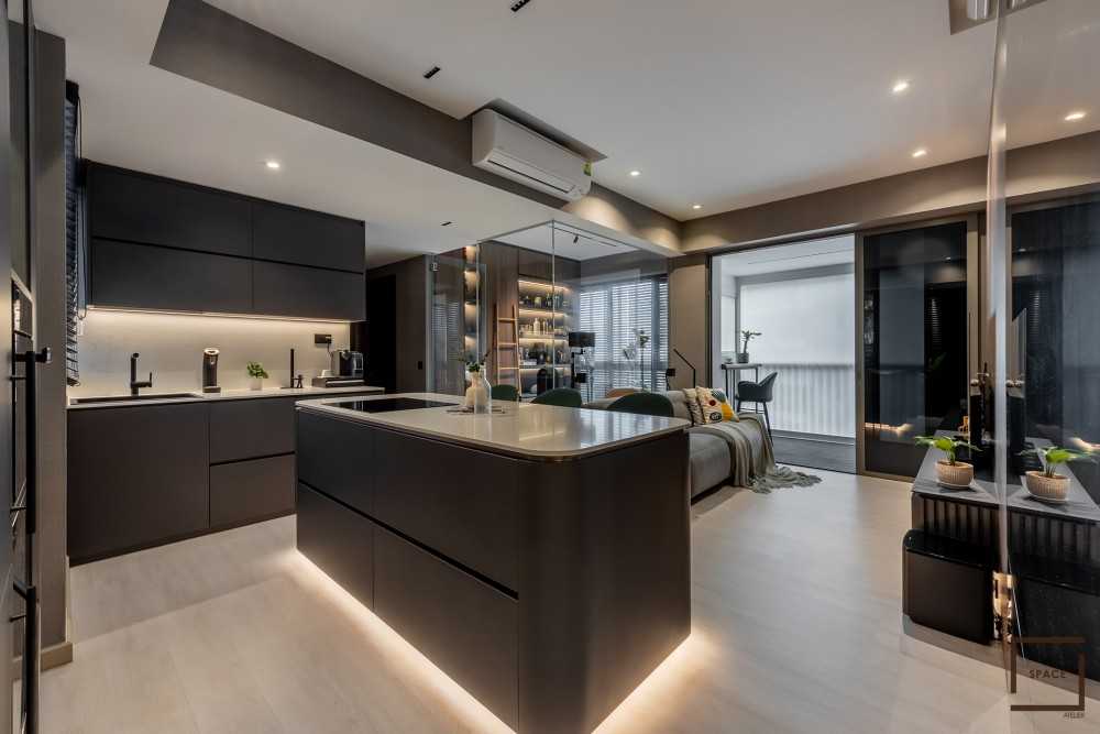 Contemporary Kitchen with Kitchen Island and Open Kitchen