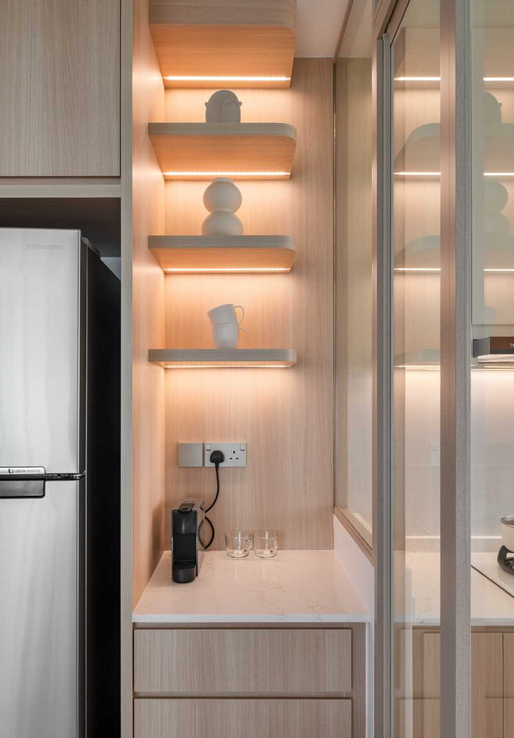 Minimalist Kitchen with Countertop and Homogeneous Tiles