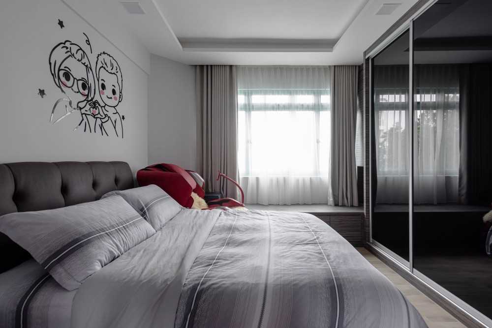 Contemporary Bedroom with Vinyl Flooring and Cove Lighting