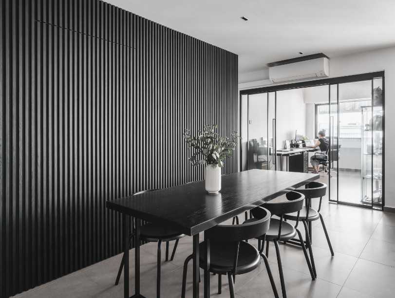 Minimalist Dining Room with Drop Ceiling and Downlights