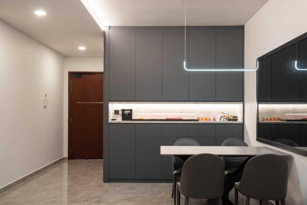 Modern Dining Room with Dining Table and Dining Chairs