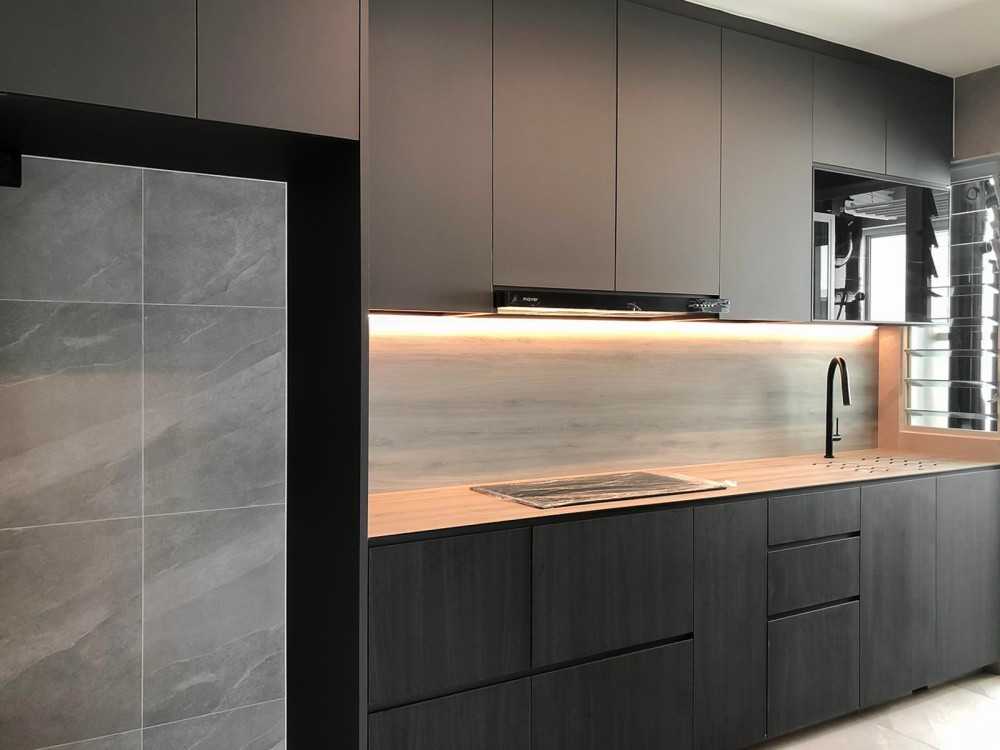Scandinavian Kitchen with Kitchen Window and Kitchen Backsplash