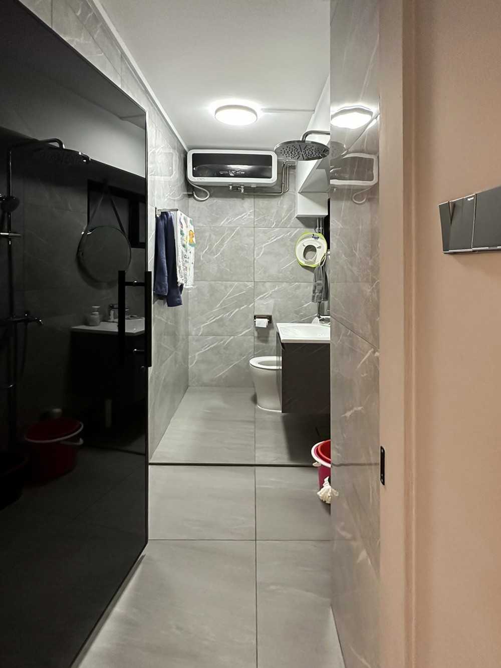 Scandinavian Bathroom with Glass Door and Bathroom Storage