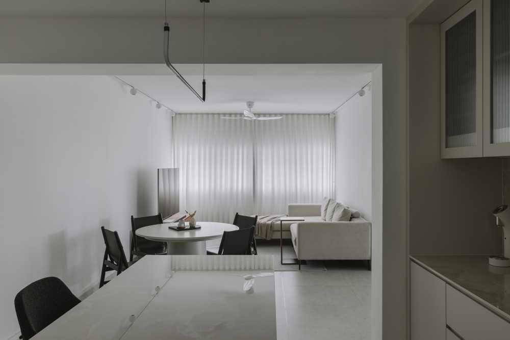 Modern Living Room with Breakfast Counter and Sofa