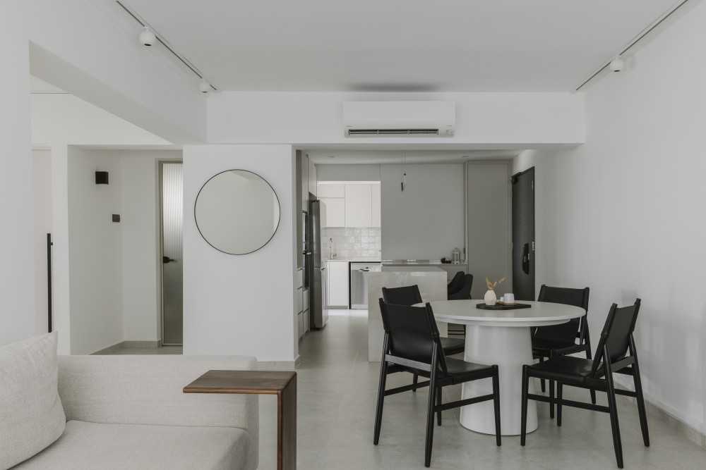 Modern Living Room with Countertop and Mirror