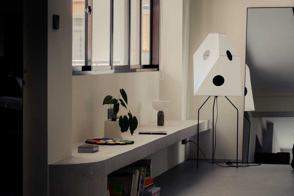 Minimalist Entryway with Mirror and Seating Bench