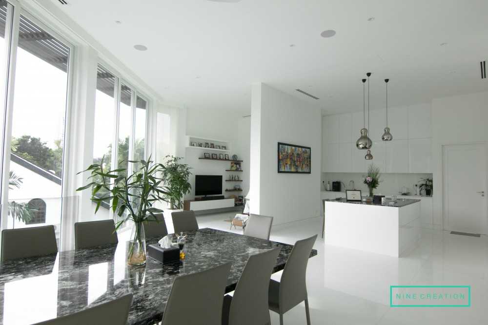 Contemporary Kitchen with Countertop and Homogeneous Tiles
