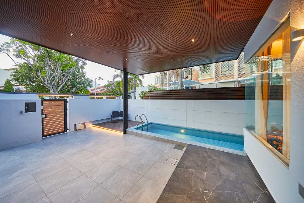 Scandinavian Pool with Metal Gate and Paintings