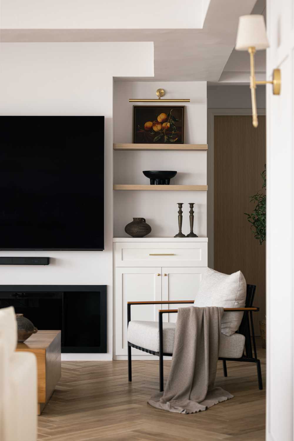 Modern Living Room with Herringbone Tiling and Armchairs