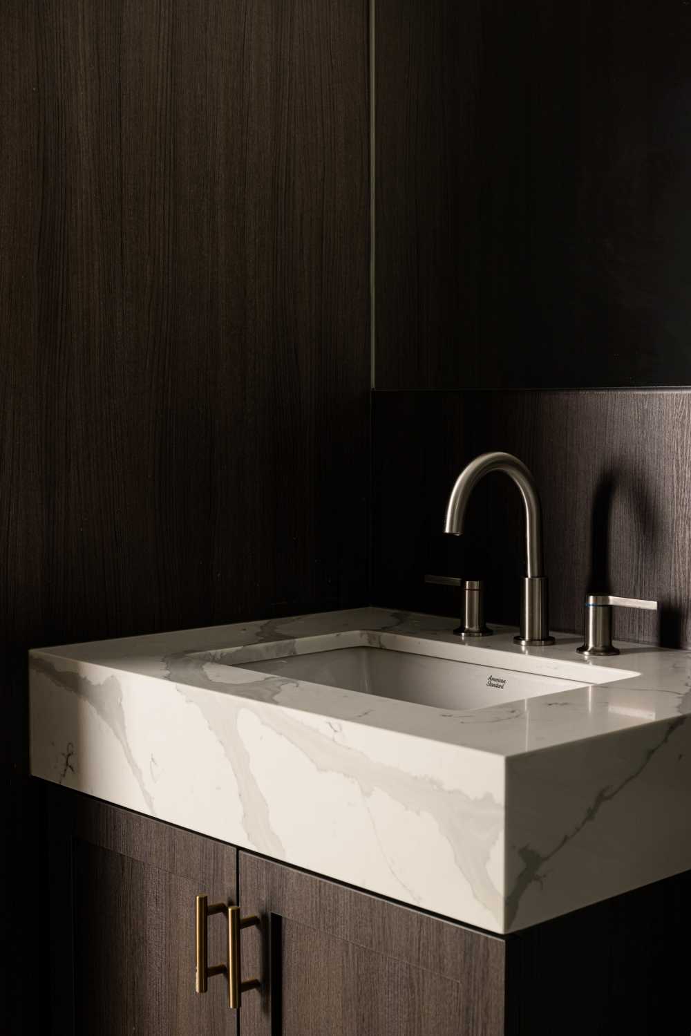 Modern Bathroom with Mirror and Bathroom Storage