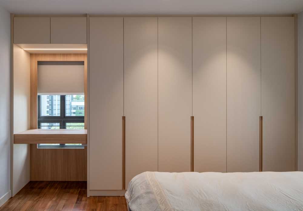 Minimalist Bedroom with Drop Ceiling and Wardrobe