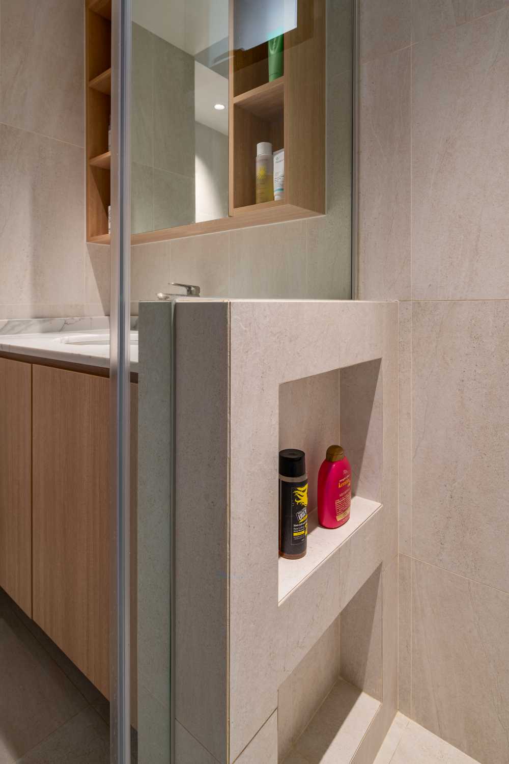 Minimalist Bathroom with Countertop and Showers