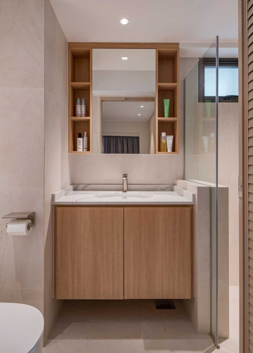 Minimalist Bathroom with Countertop and Mirror