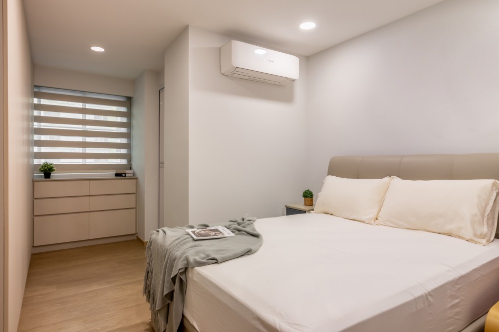 Minimalist Bedroom with Vinyl Flooring and Wardrobe