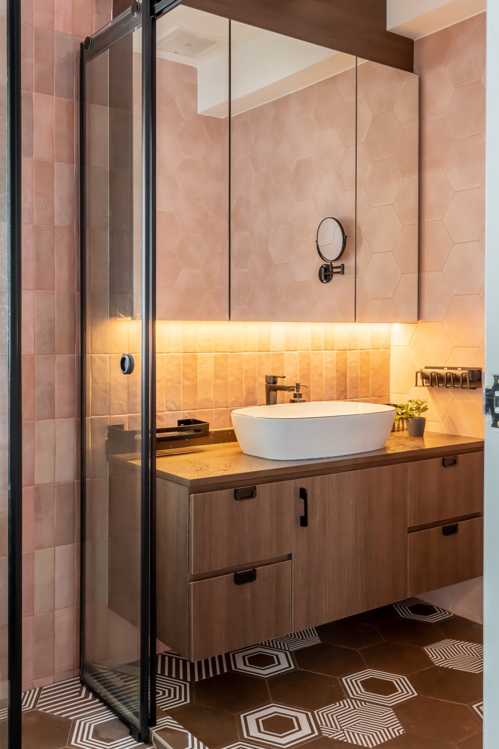 Eclectic Bathroom with Countertop and Mirror