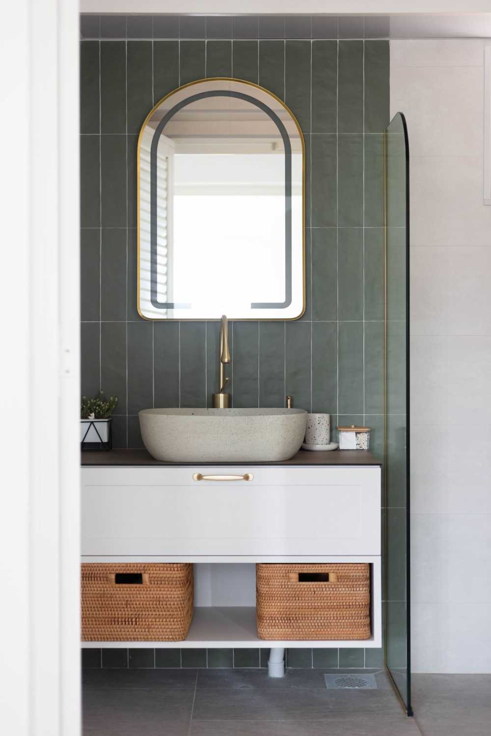 Scandinavian Bathroom with Mirror and Drawer Units