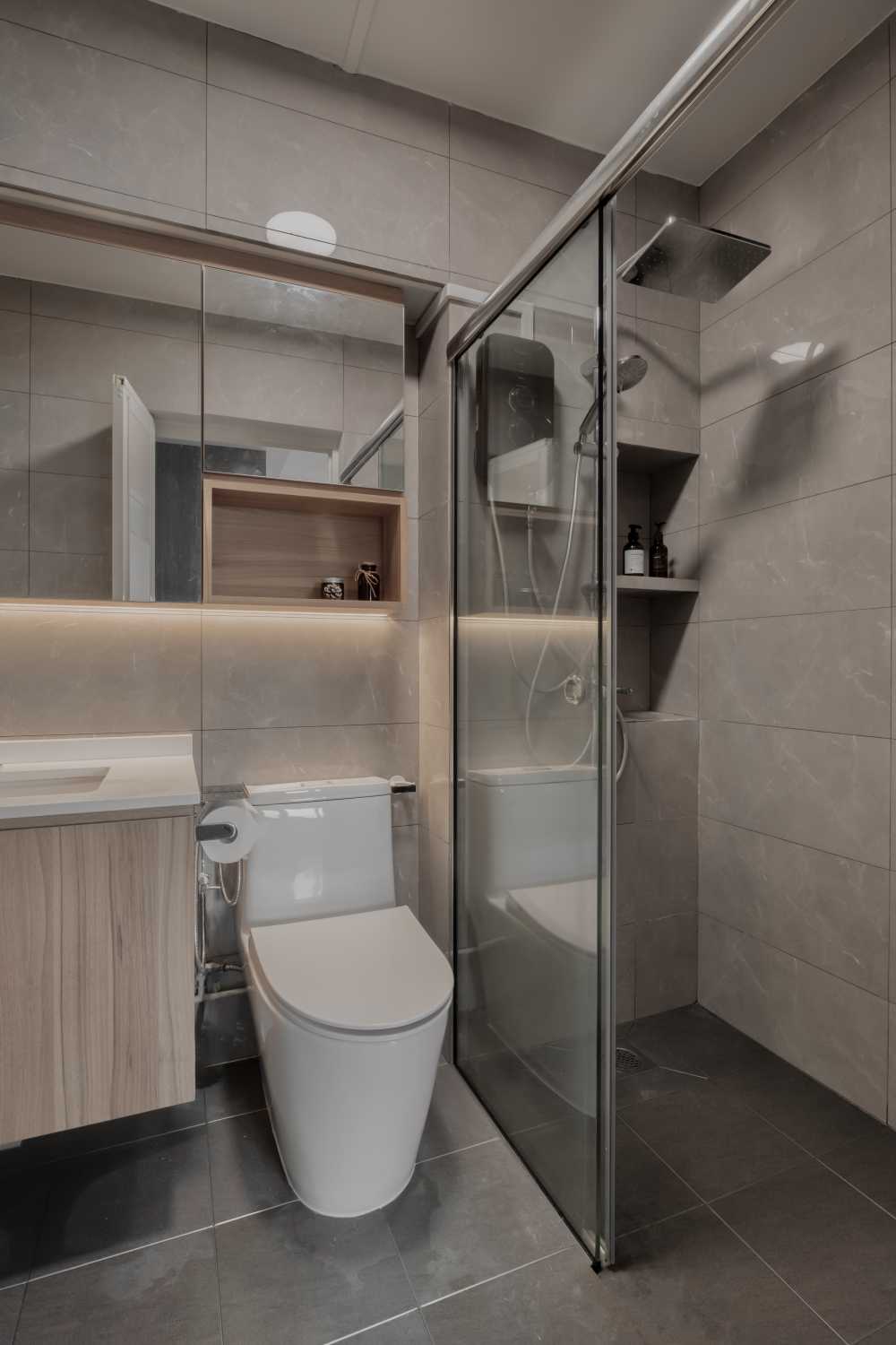 Scandinavian Bathroom with Mirror and Shower Screen