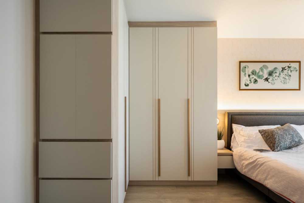 Modern Bedroom with Platform Bed and Homogeneous Tiles