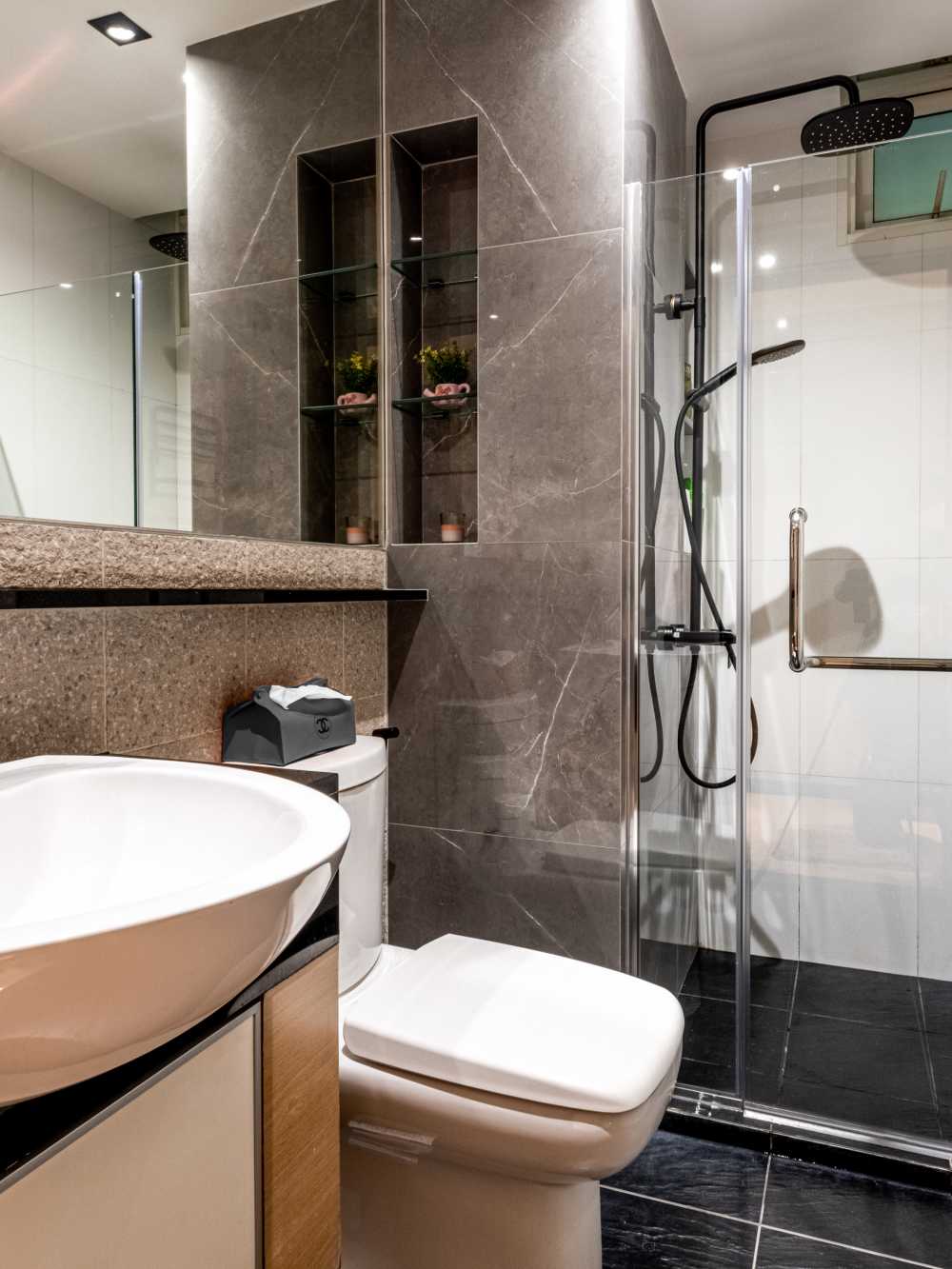 Modern Bathroom with Mirror and Shower Screen
