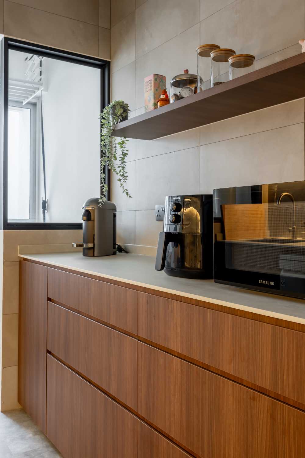 Scandinavian Kitchen with Countertop and Homogeneous Tiles