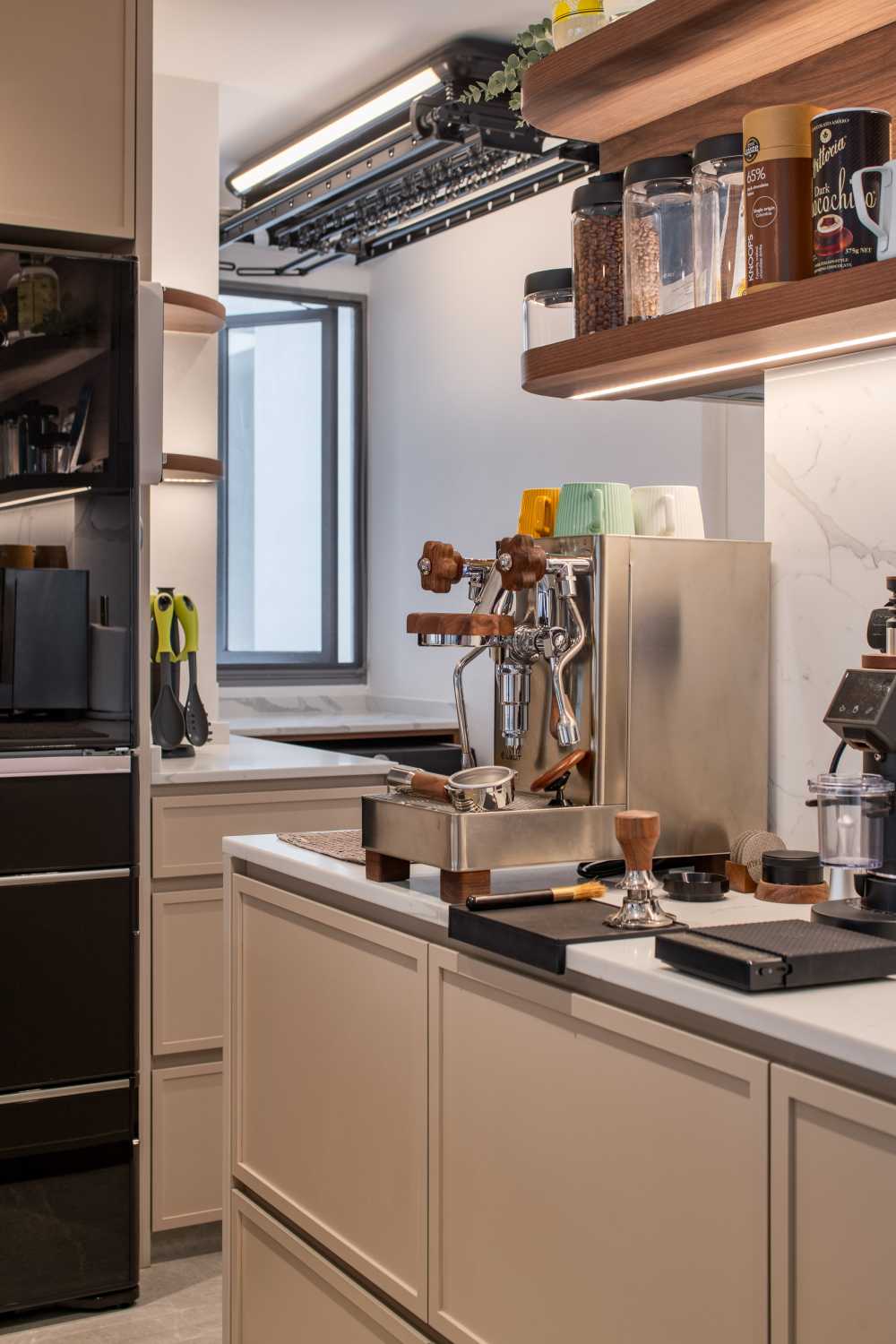 Contemporary Kitchen with Countertop and Cupboard