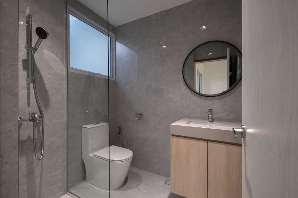 Minimalist Bathroom with Mirror and Shower Screen