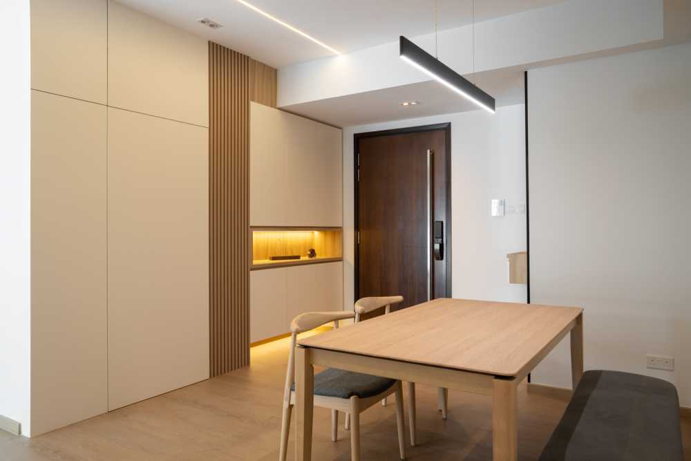 Modern Dining Room with Dining Table and Dining Chairs