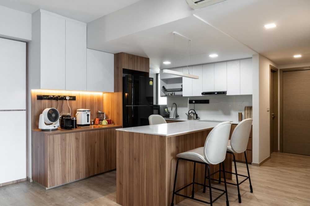 Modern Kitchen with Countertop and Kitchen Tap