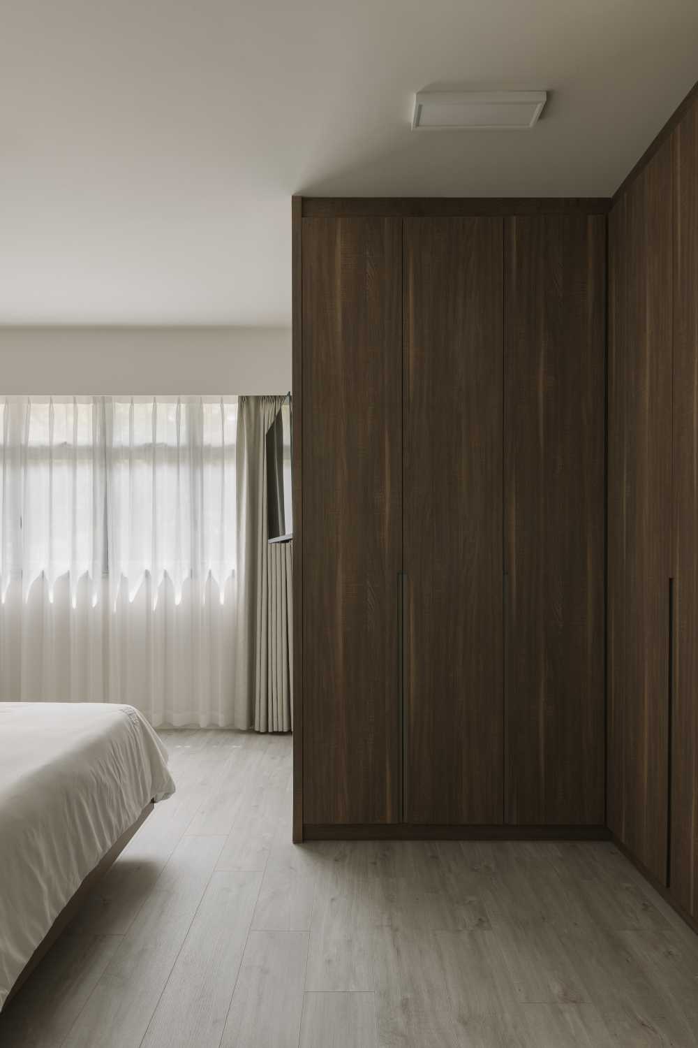 Minimalist Bedroom with Wardrobe and Closet
