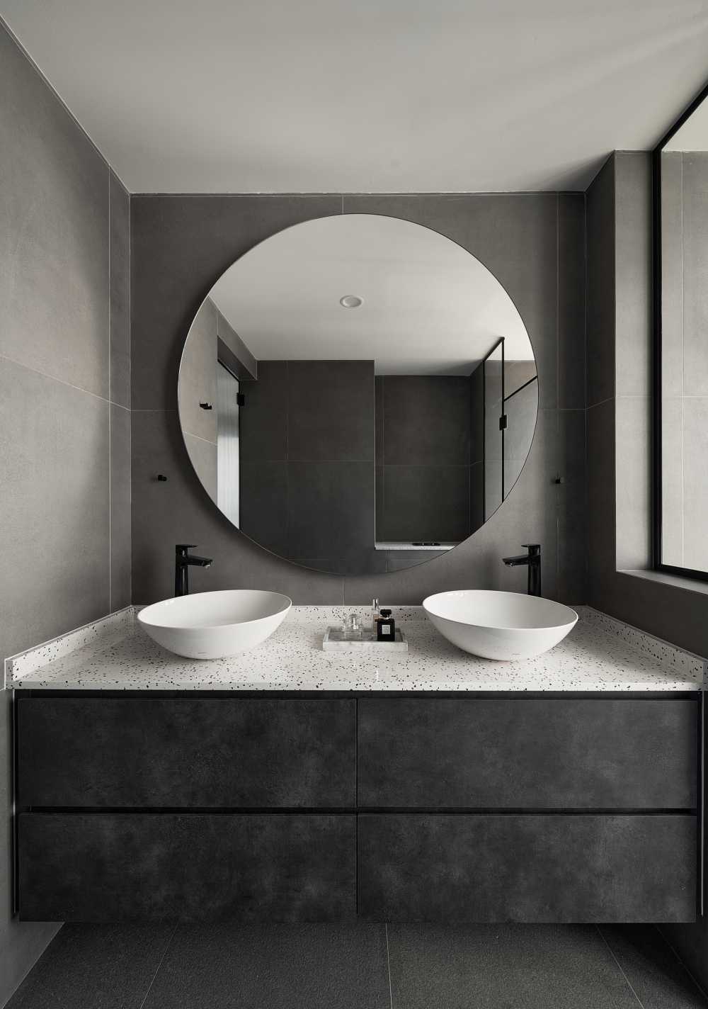 Modern Bathroom with Mirror and Shower Screen