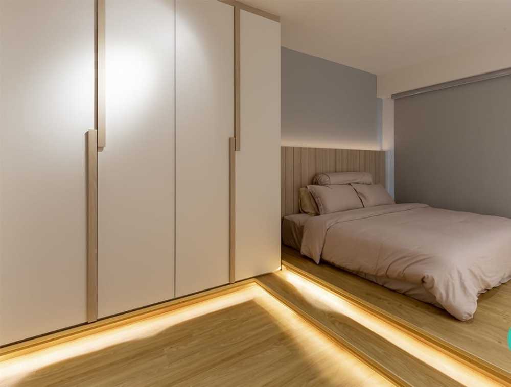 Scandinavian Bedroom with Platform Bed and Cove Lighting