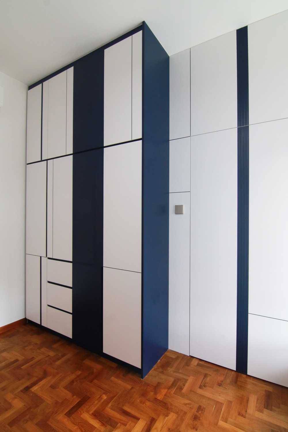 Contemporary Bedroom with Feature Wall and Wardrobe