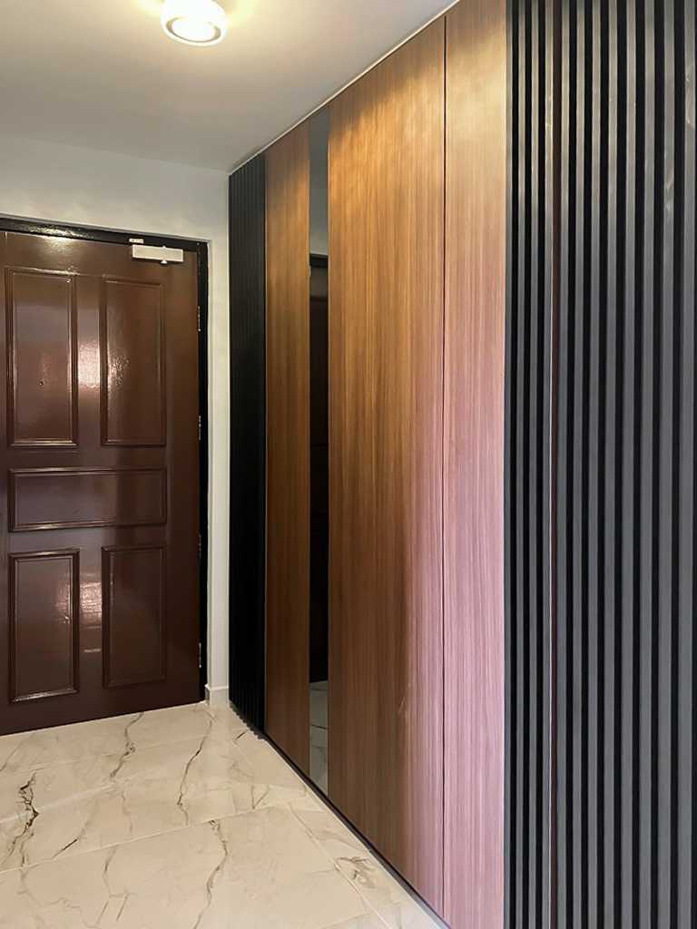 Scandinavian Foyer with Panelling and Paintings