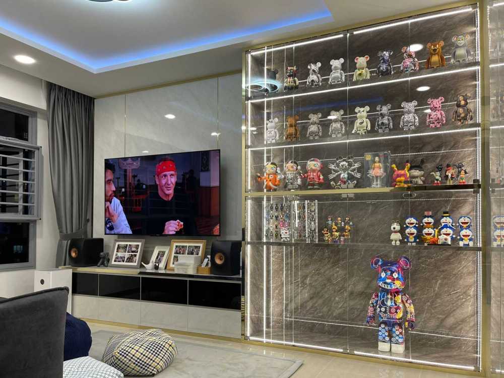 Modern Living Room with Bookshelf and Marble Floor