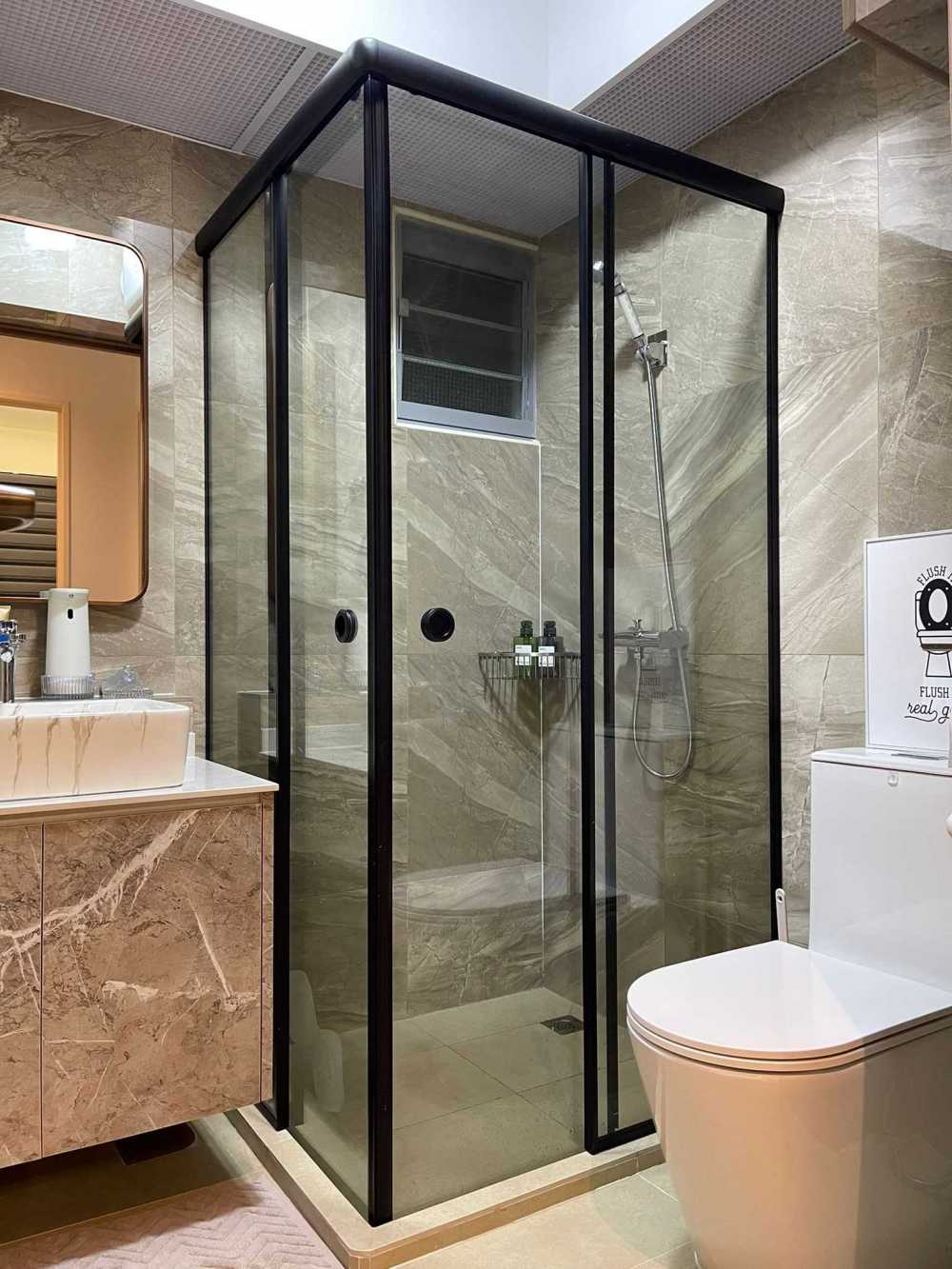 Modern Bathroom with Mirror and Shower Screen