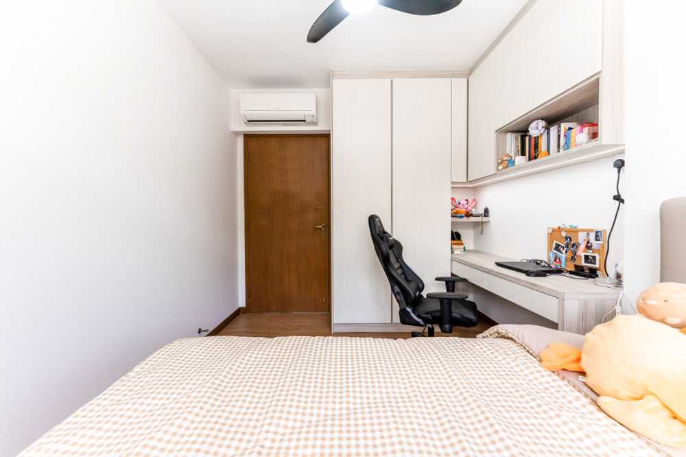 Modern Bedroom with Parquet Floor and Closet
