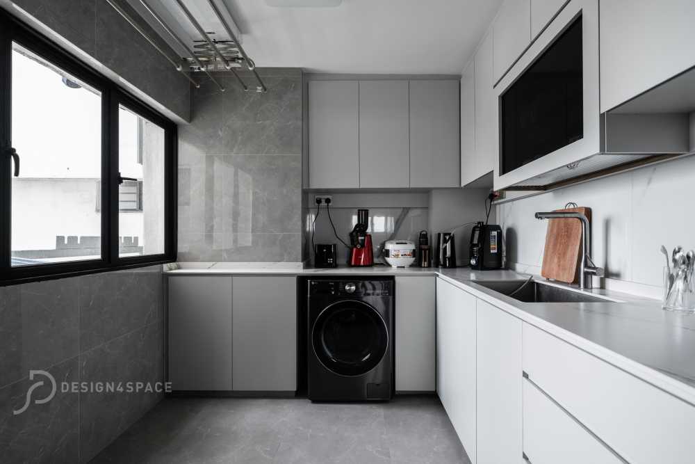 Modern Kitchen with Homogeneous Tiles and Wood Flooring