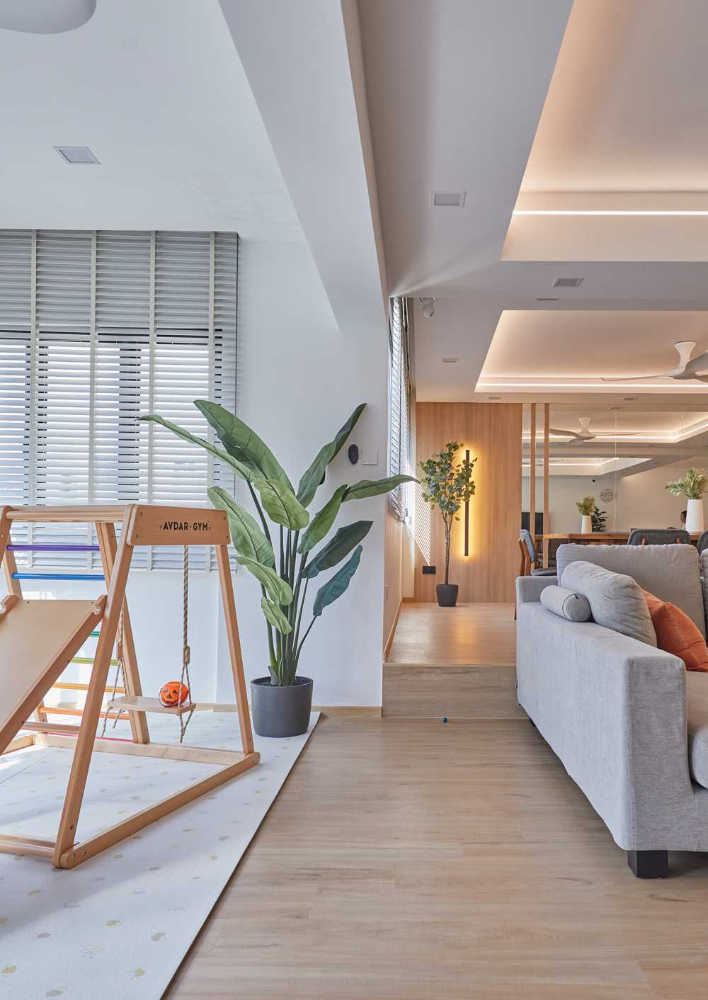 Scandinavian Dining Room with Panelling and Window Grille