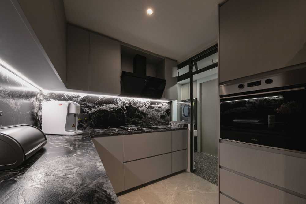 Modern Kitchen with Countertop and Kitchen Window
