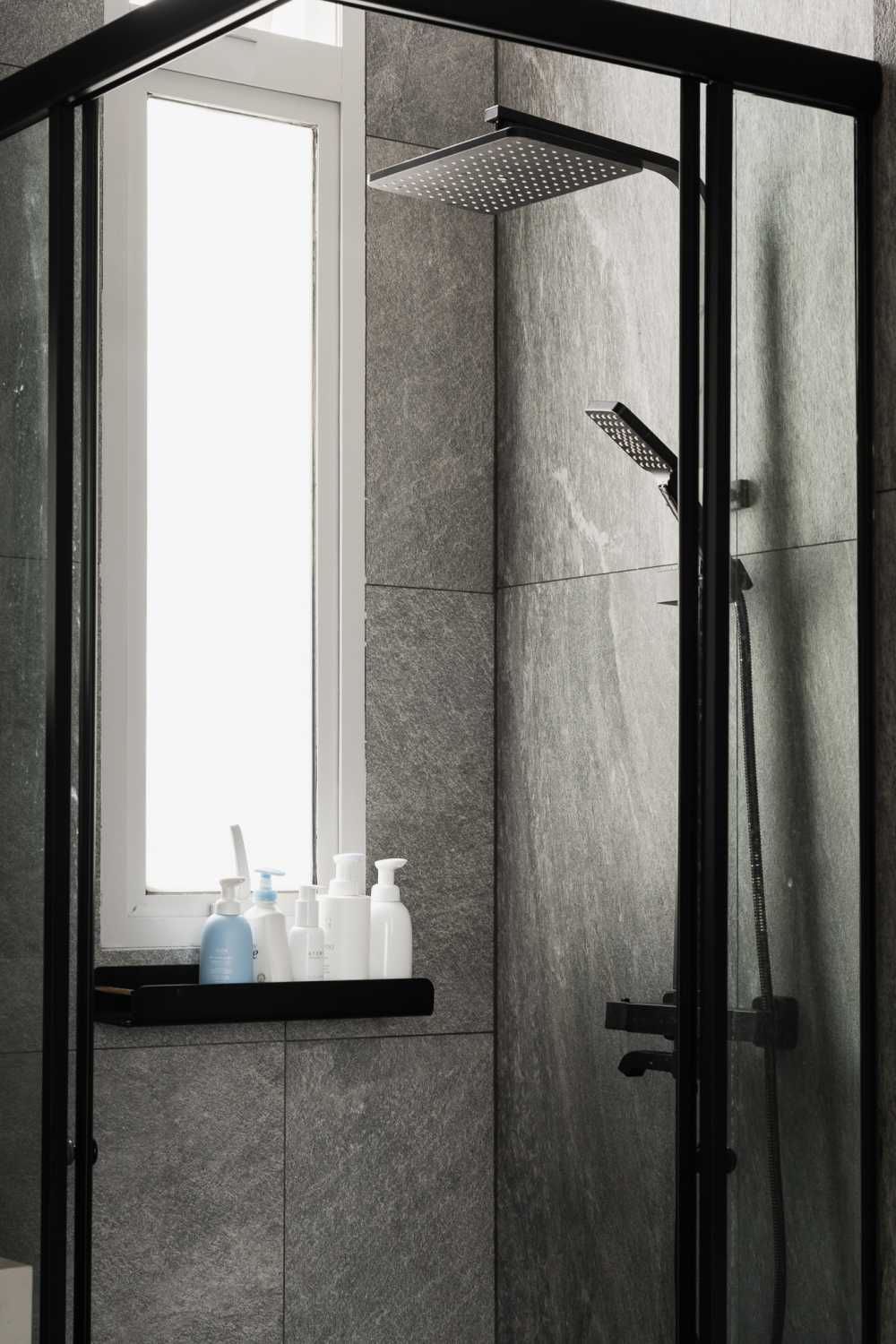 Minimalist Bathroom with Mirror and Rainshower