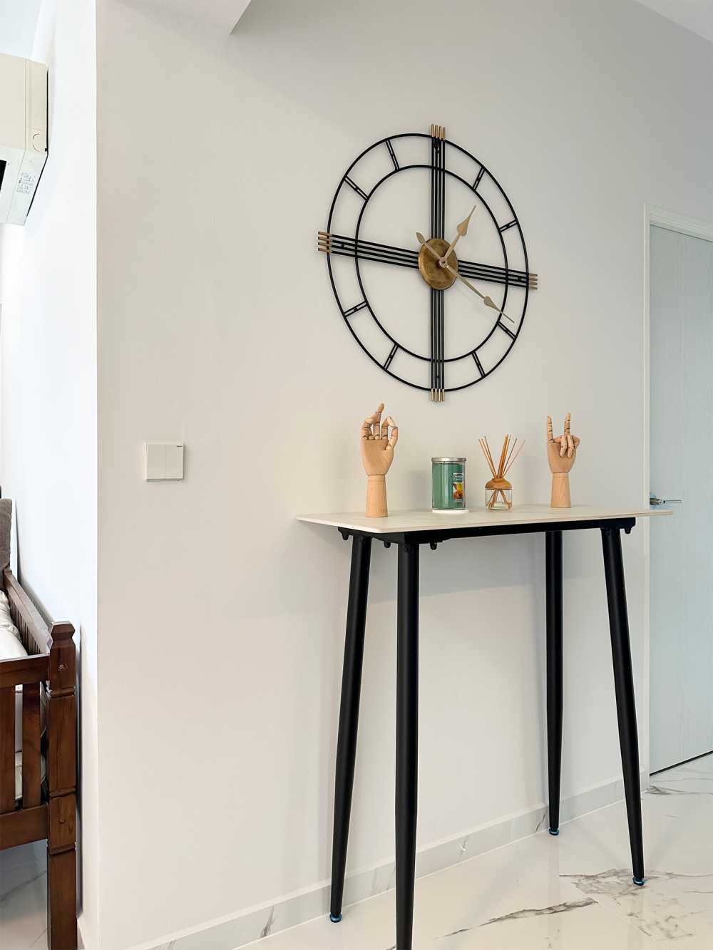 Scandinavian Dining Room with Paintings and Flooring