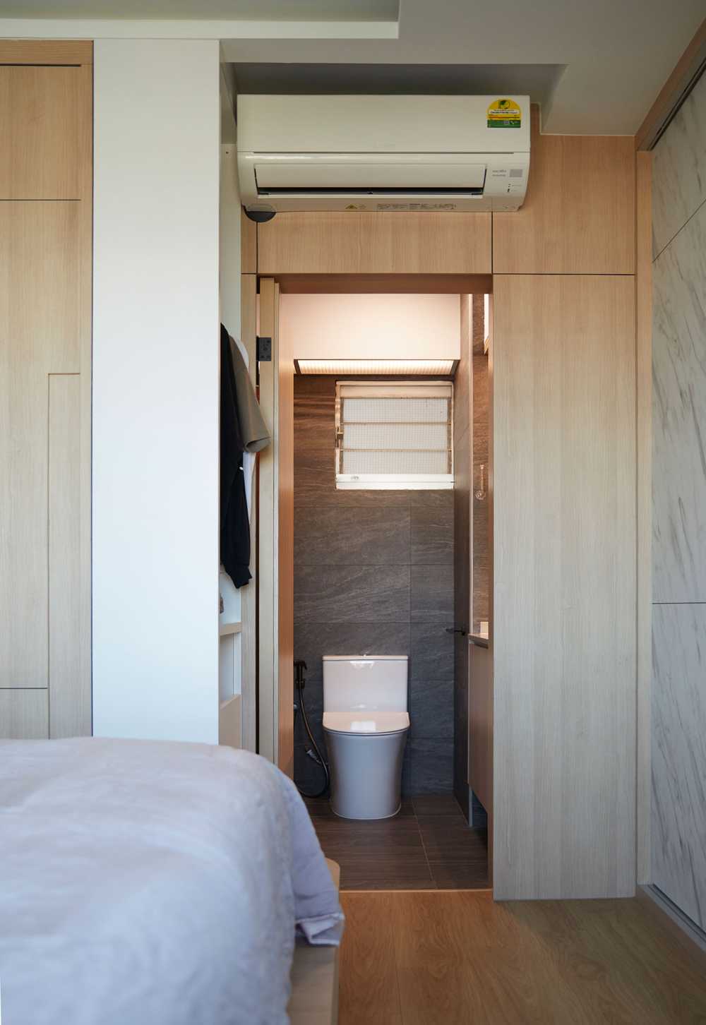 Scandinavian Bathroom with Bathroom Storage and Bathroom Sinks