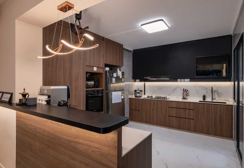 Scandinavian Kitchen with Countertop and Homogeneous Tiles