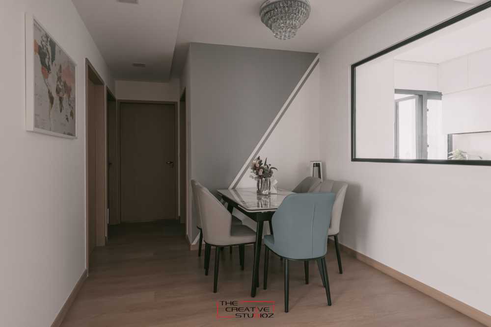 Modern Dining Room with Feature Wall and Dining Table