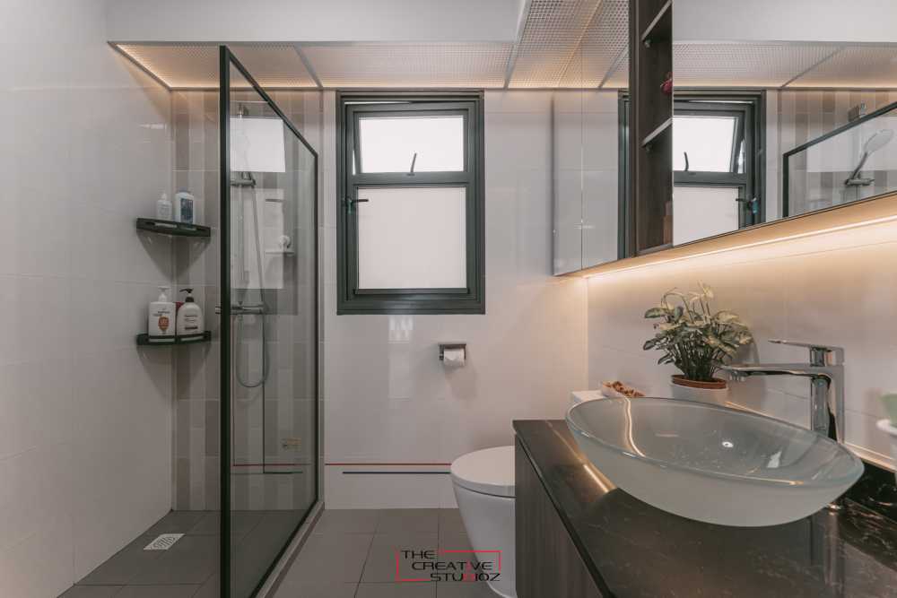 Modern Bathroom with Shower Screen and Bathroom Storage