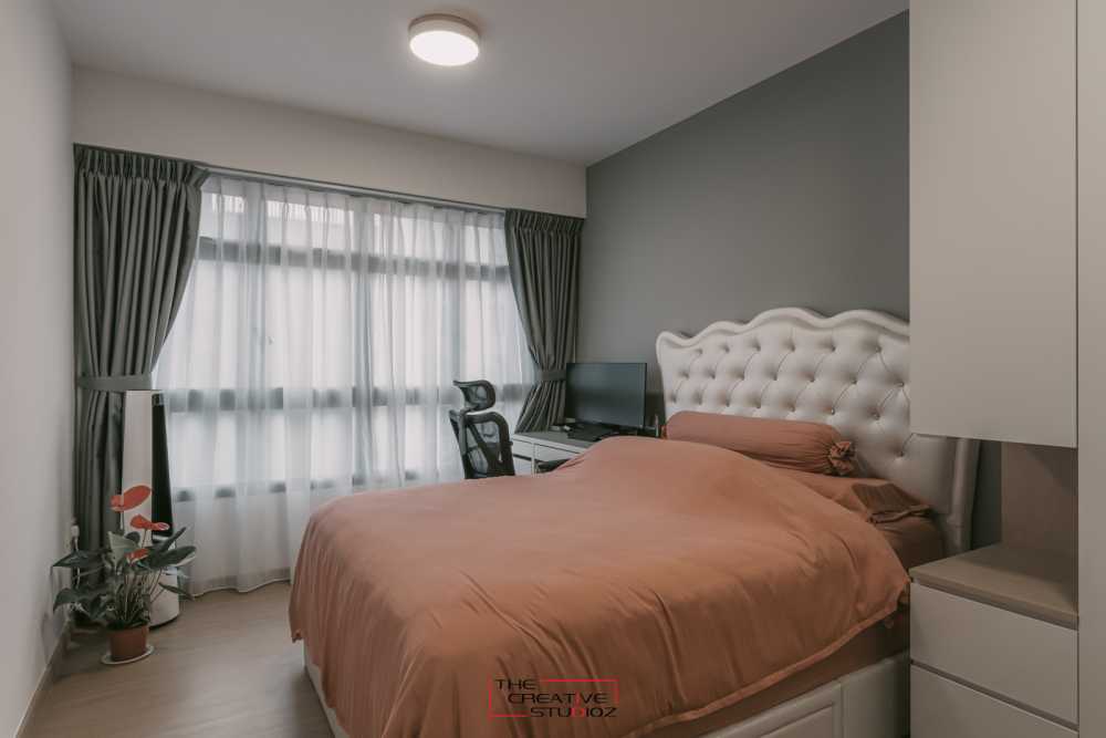 Modern Bedroom with Vinyl Flooring and Wardrobe