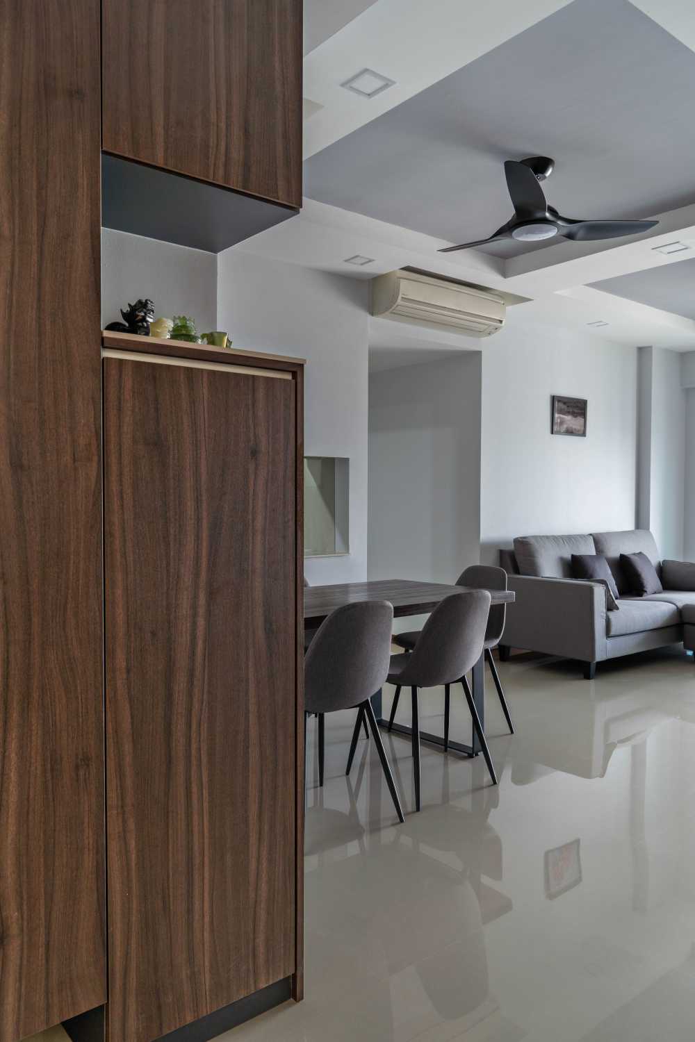 Contemporary Entryway with Mirror and Seating Bench