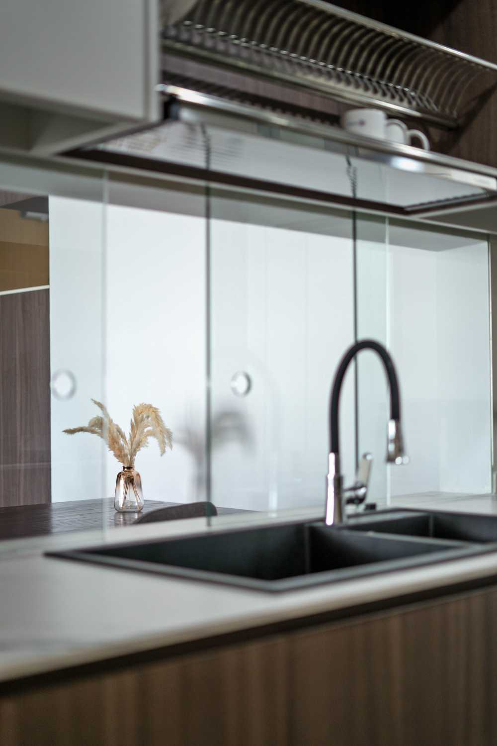 Contemporary Kitchen with Kitchen Window and Kitchen Island